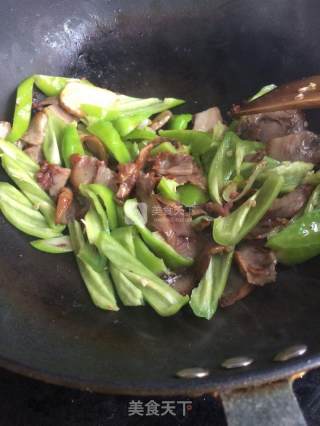 辣炒猪头肉的做法步骤：10
