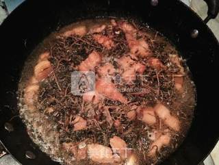 梅干菜烧肉的做法步骤：9