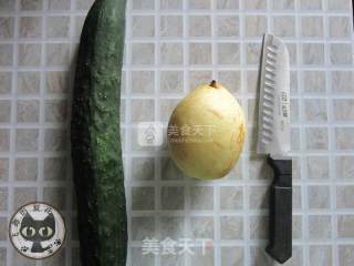 青瓜雪梨汁的做法步骤：1