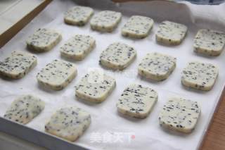 营养小零嘴——黑芝麻脆饼的做法步骤：10