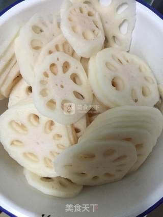 麻辣藕片的做法步骤：2