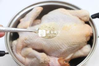 广式清蒸鸡的做法步骤：2