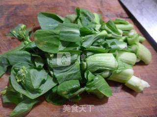 肉面筋菜芯波纹面的做法步骤：2