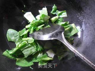 肉面筋菜芯波纹面的做法步骤：3