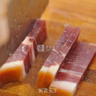 蛤蜊火腿萝卜汤的做法步骤：2