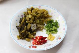 就爱这一碗面——酸菜牛肉面的做法步骤：6