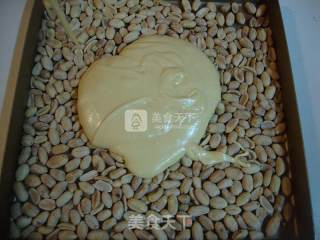 花生牛轧糖——电饭锅版牛轧糖的做法步骤：5