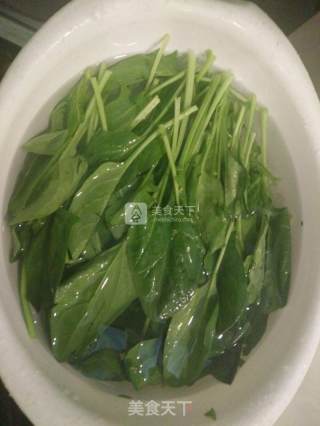菠菜面的做法步骤：1