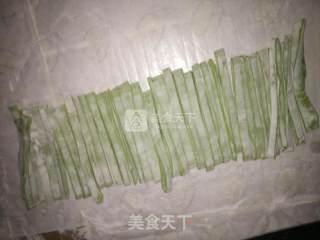 菠菜面的做法步骤：6