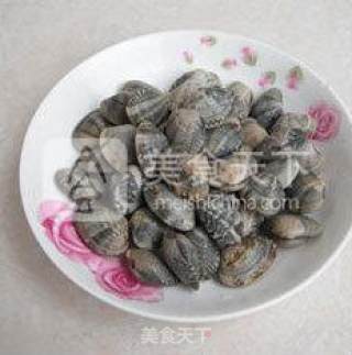 【绿苏花蛤】---夏日里的那一口清凉滋味的做法步骤：1