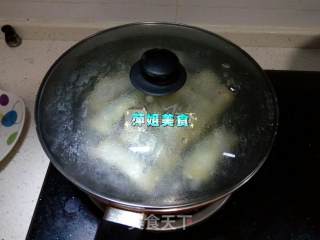 香椿肉馅锅贴的做法步骤：7