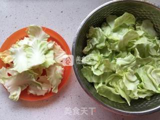 手撕包菜的做法步骤：2
