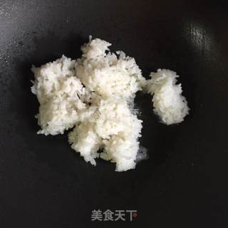 孜然香菇鸡蛋炒饭的做法步骤：5