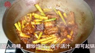 春季的美味【小笋烧排骨】的做法步骤：8