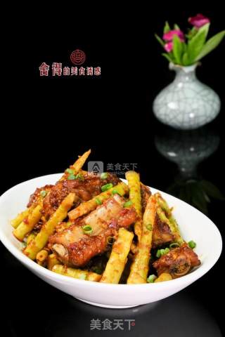 春季的美味【小笋烧排骨】的做法步骤：9