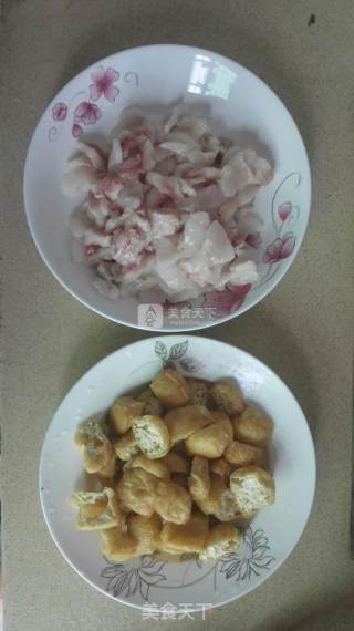 油豆腐回锅肉的做法步骤：2