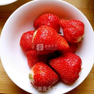 椰香墨米草莓团子的做法步骤：5