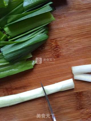 花菜炒瘦肉的做法步骤：2
