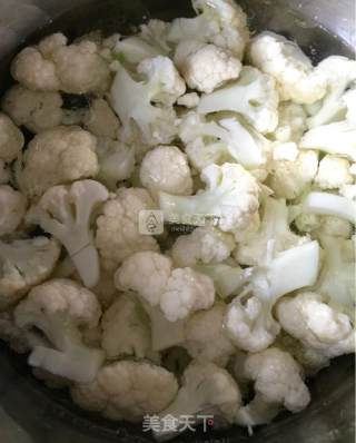花菜炒瘦肉的做法步骤：5