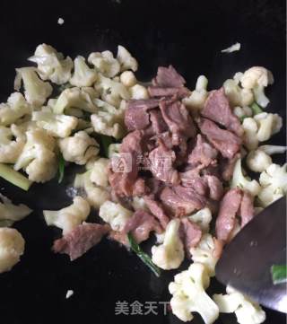 花菜炒瘦肉的做法步骤：10