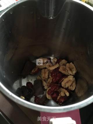 红枣黑糖桂花糕的做法步骤：2