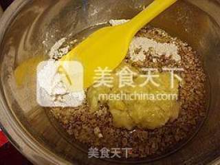 香蕉燕麦饼干棒－－一款简单易做又营养美味的饼干的做法步骤：5
