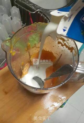芒果酸奶冰棒的做法步骤：2