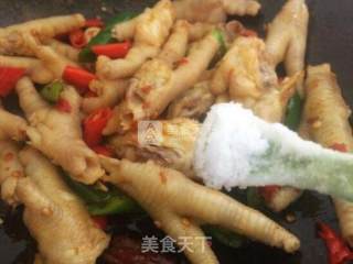 香辣鸡爪的做法步骤：7