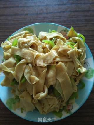 尖椒豆腐皮的做法步骤：5