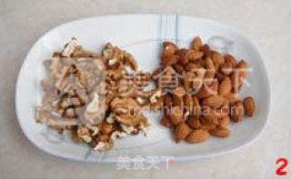 【杏仁核桃酱】--- 研磨一份美容、益智的酱料的做法步骤：2