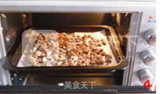【杏仁核桃酱】--- 研磨一份美容、益智的酱料的做法步骤：4