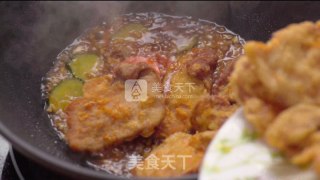锅包肉——让锅包肉酸甜又酥脆的秘诀竟然是这个！的做法步骤：7