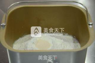 【淡奶芝麻吐司】— 一键式和风面包的做法步骤：2
