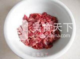 【水煮牛肉】---麻辣鲜香下饭菜的做法步骤：1