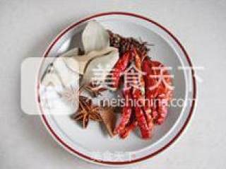 【水煮牛肉】---麻辣鲜香下饭菜的做法步骤：4