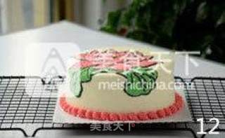 蛋糕也要美美的---莲花彩绘蛋糕的做法步骤：12