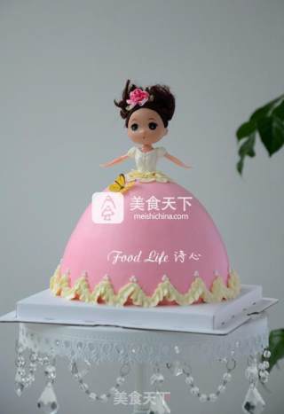 【淡奶油芭比公主蛋糕】的做法步骤：14