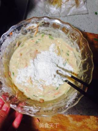 鸡蛋土豆胡萝卜煎饼的做法步骤：8