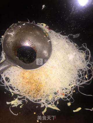 炒米粉的做法步骤：5