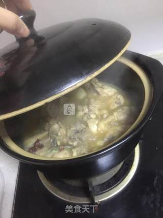 香菇炖鸡的做法步骤：7