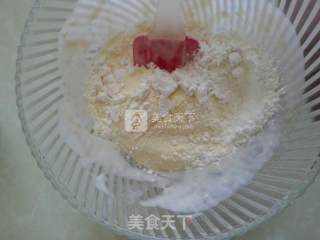 酸奶香蕉溶豆豆的做法步骤：4