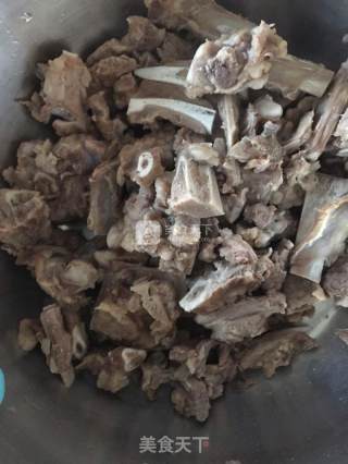 马蹄山药虫草花焖羊排的做法步骤：3