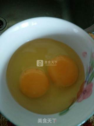 简单快手――蟹柳炒蛋的做法步骤：2