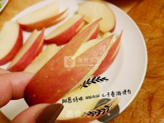 春游日式可爱便当----儿子和姑娘每年的春游秋游少不了妈咪的爱心便当！孩子们非常喜欢也很爱吃~的做法步骤：4