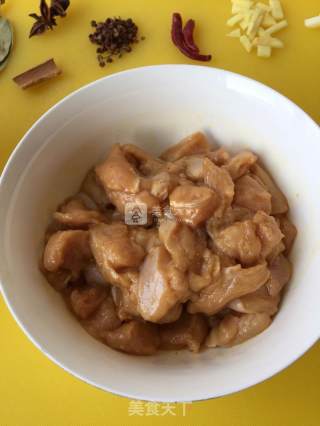 宫保鸡丁的做法步骤：2