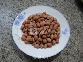 炒花生米的做法步骤：1