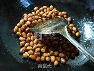 炒花生米的做法步骤：5