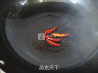 韭菜炒千张的做法步骤：5