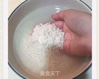 椰浆芒果糯米饭的做法步骤：1