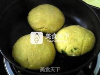 韭菜鸡蛋玉米饼的做法步骤：22